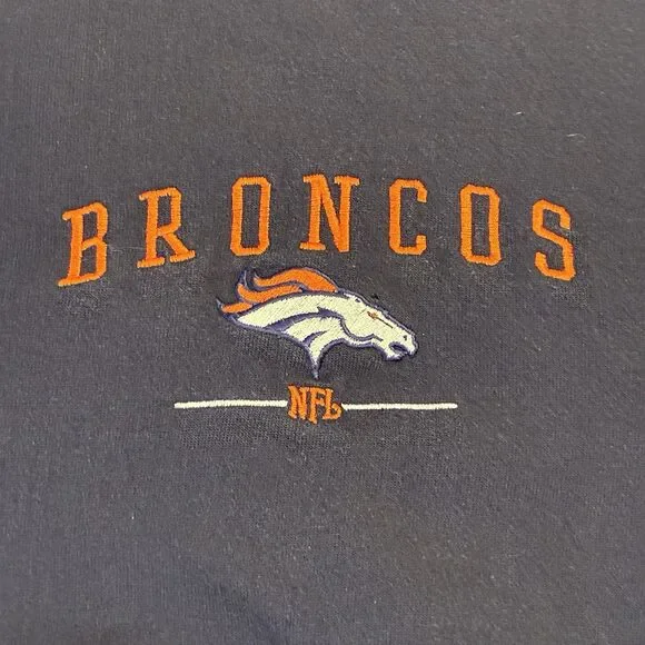 Denver Broncos Sweatshirt Mens XL NFL VF Imagewear Navy Crewneck Vintage Y2K - Picture 2 of 9